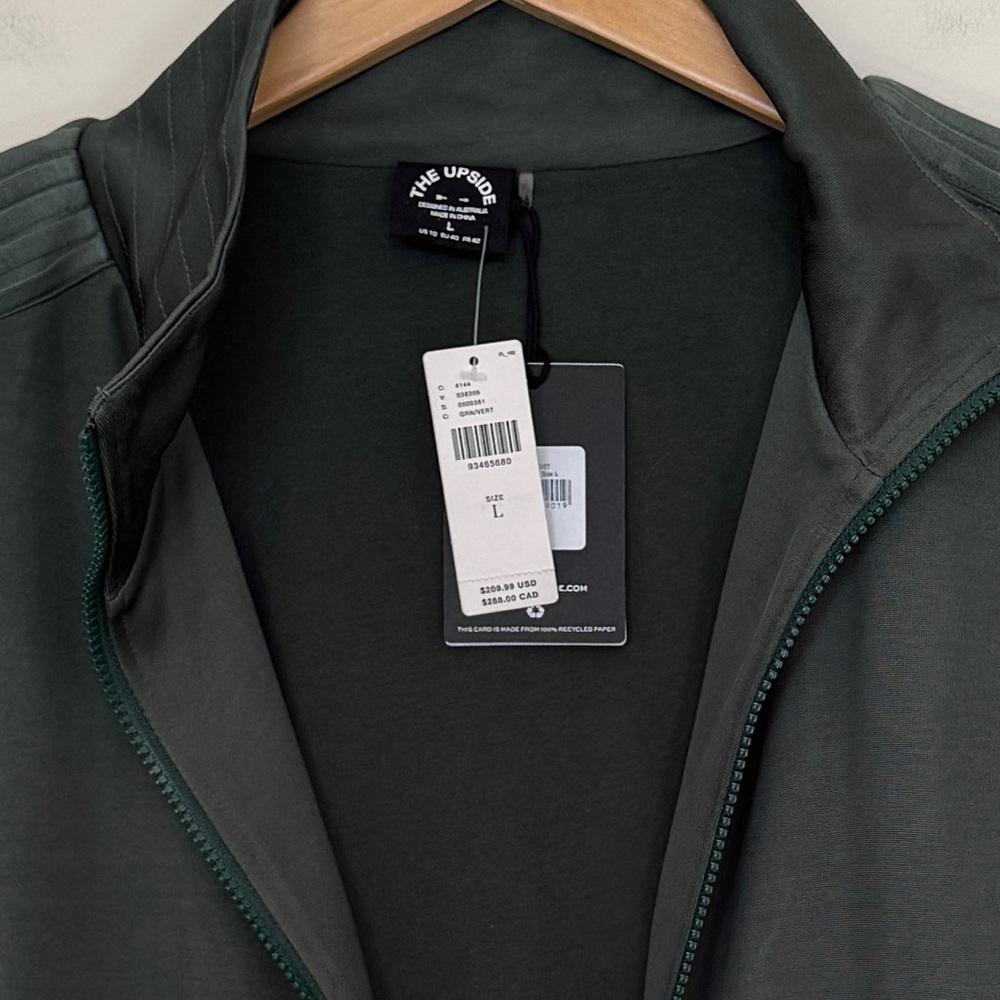 The Upside Roulette Jacket - Picture 6 of 7